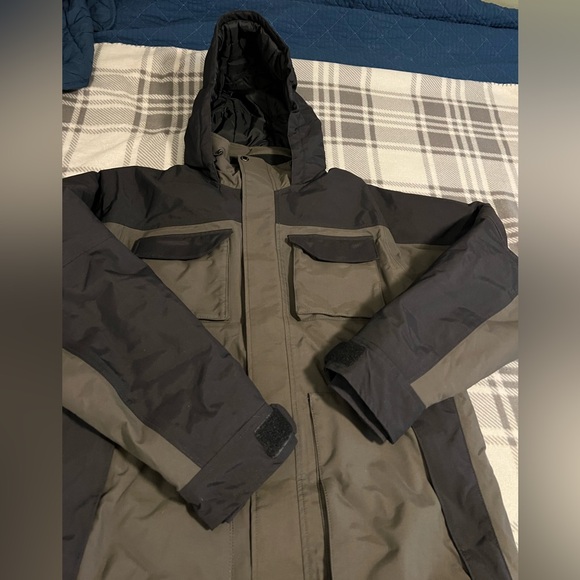 Duluth Trading Co Whaleback Waterproof Winter Jacket - Picture 14 of 16